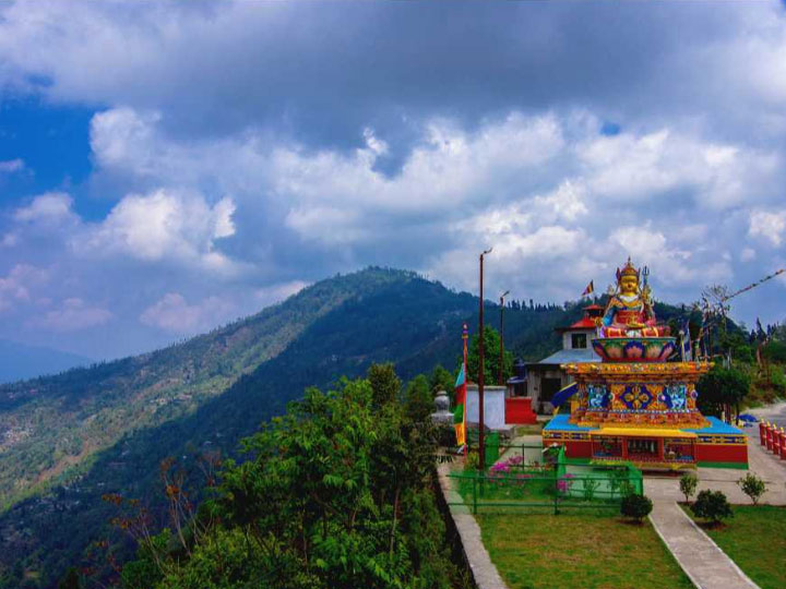 Kalimpong Gangtok Darjeeling 6 Days